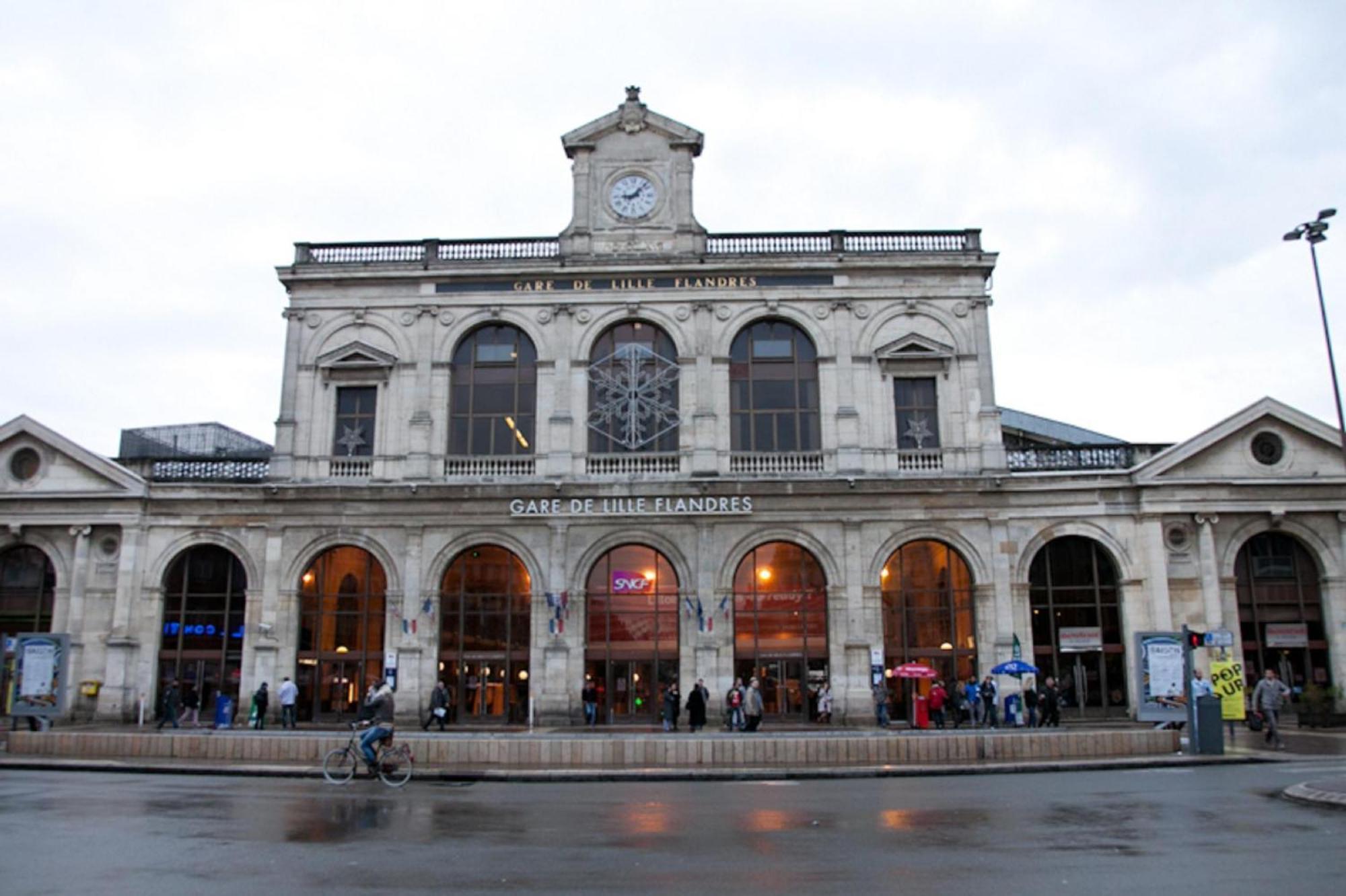 Hotel De Londres ليل المظهر الخارجي الصورة